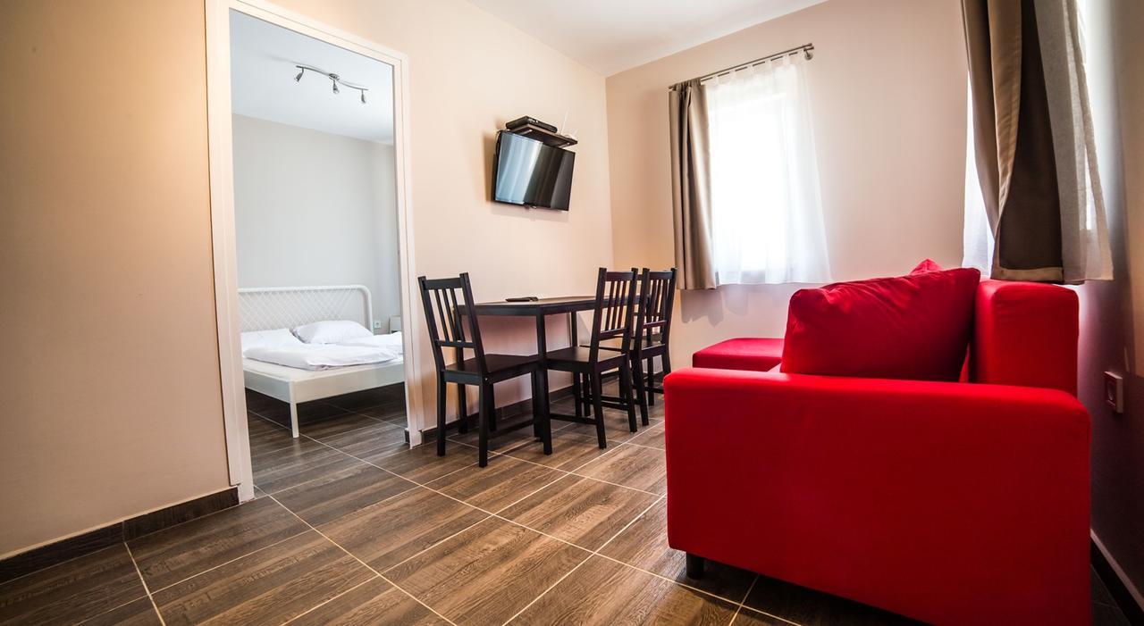 Tulipan Apartman Егер Екстериор снимка